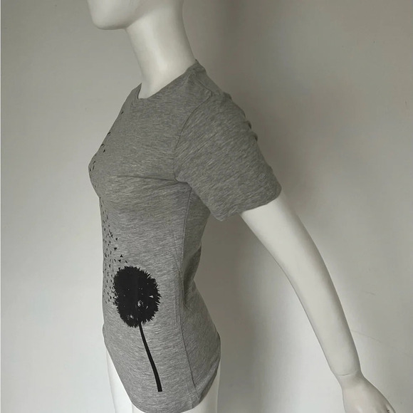 Three For Twelve Women Top Large Gray T-shirt Graphic Dandelion Printed S NWOT - Picture 2 of 5